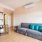 Апартаменты Sunny With Ocean Views