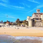 Апартаменты Sunny With Ocean Views *