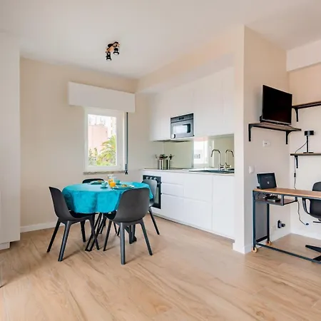 Apartman Sunny With Ocean Views *