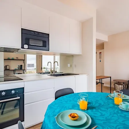 Sunny With Ocean Views Apartmán Cascais