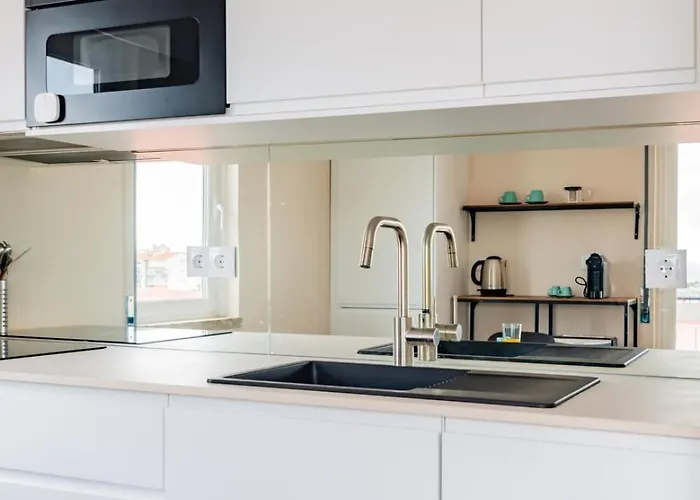 Lägenhet Sunny With Ocean Views