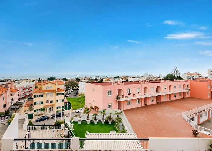 Sunny With Ocean Views Apartment