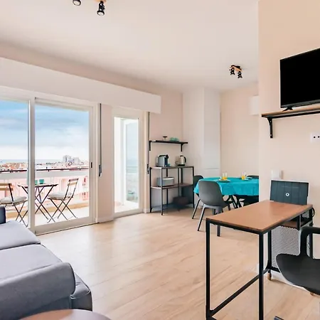 Apartment Sunny With Ocean Views *